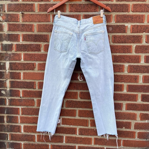 Levi’s 501 Taper Light Wash Distressed Zip Ankle Jeans Women’s size 26 - Picture 10 of 12